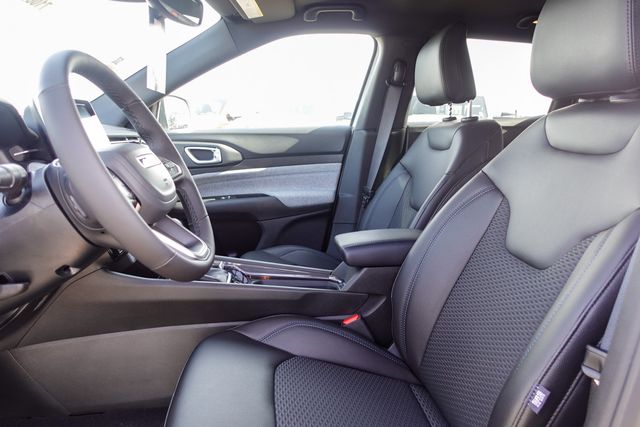 new 2025 Jeep Compass car, priced at $25,265