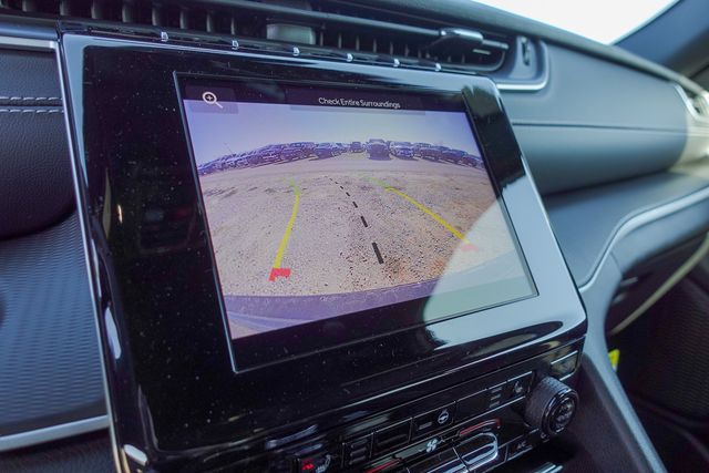 new 2025 Jeep Grand Cherokee car, priced at $44,670