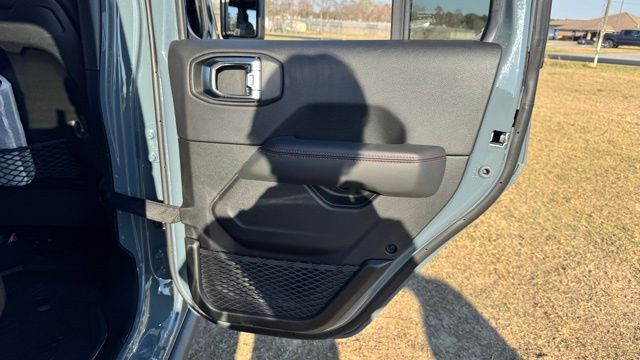 new 2025 Jeep Gladiator car, priced at $49,094