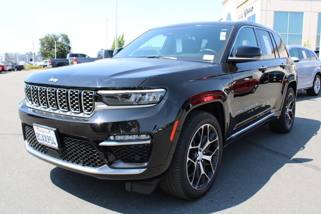 used 2022 Jeep Grand Cherokee car, priced at $40,689