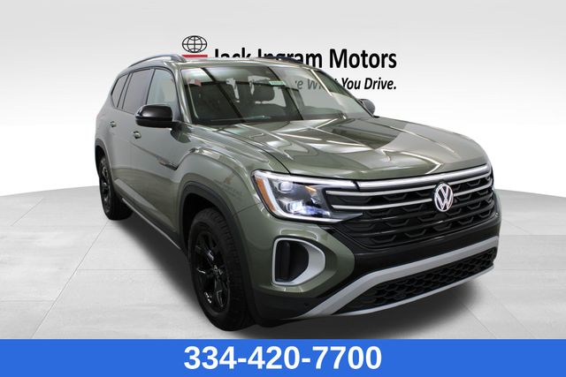 new 2025 Volkswagen Atlas car, priced at $47,539