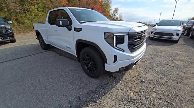 new 2025 GMC Sierra 1500 car, priced at $55,865