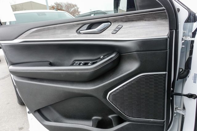 used 2022 Jeep Grand Cherokee car, priced at $24,488