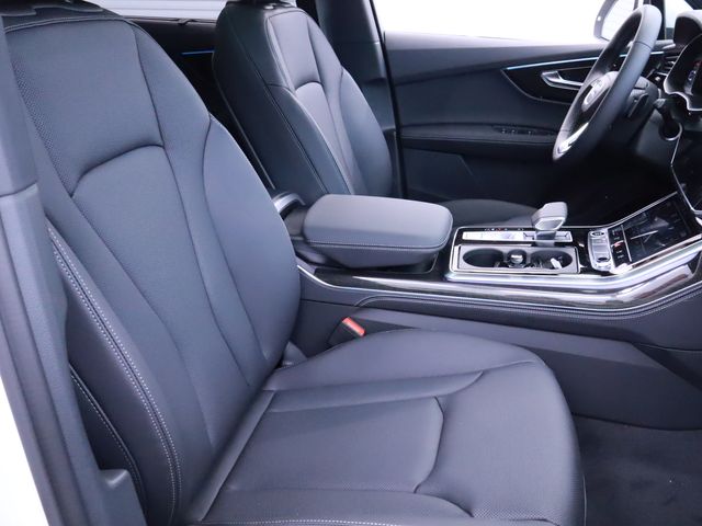 new 2025 Audi Q7 car, priced at $73,540