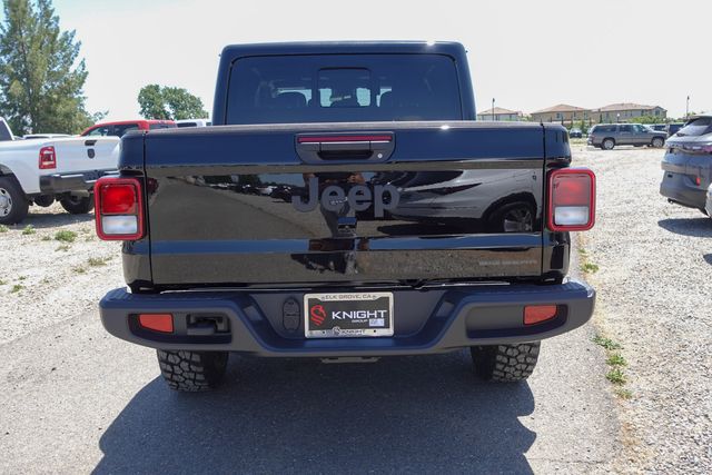new 2025 Jeep Gladiator car, priced at $44,270