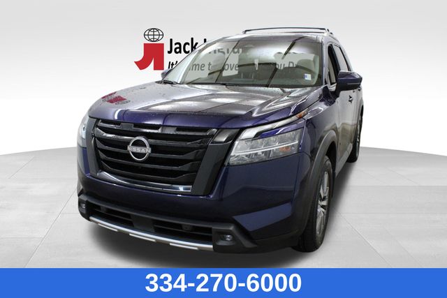 used 2022 Nissan Pathfinder car, priced at $32,999