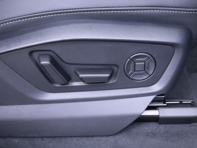 new 2025 Audi Q7 car, priced at $73,750