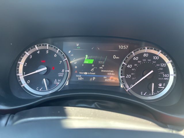 used 2022 Toyota Highlander car, priced at $33,299