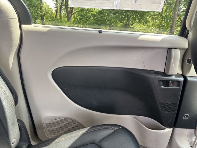 used 2018 Chrysler Pacifica car, priced at $15,199
