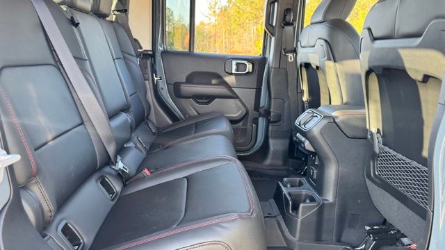 new 2025 Jeep Gladiator car, priced at $49,094