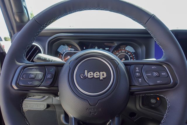 new 2025 Jeep Gladiator car, priced at $47,030